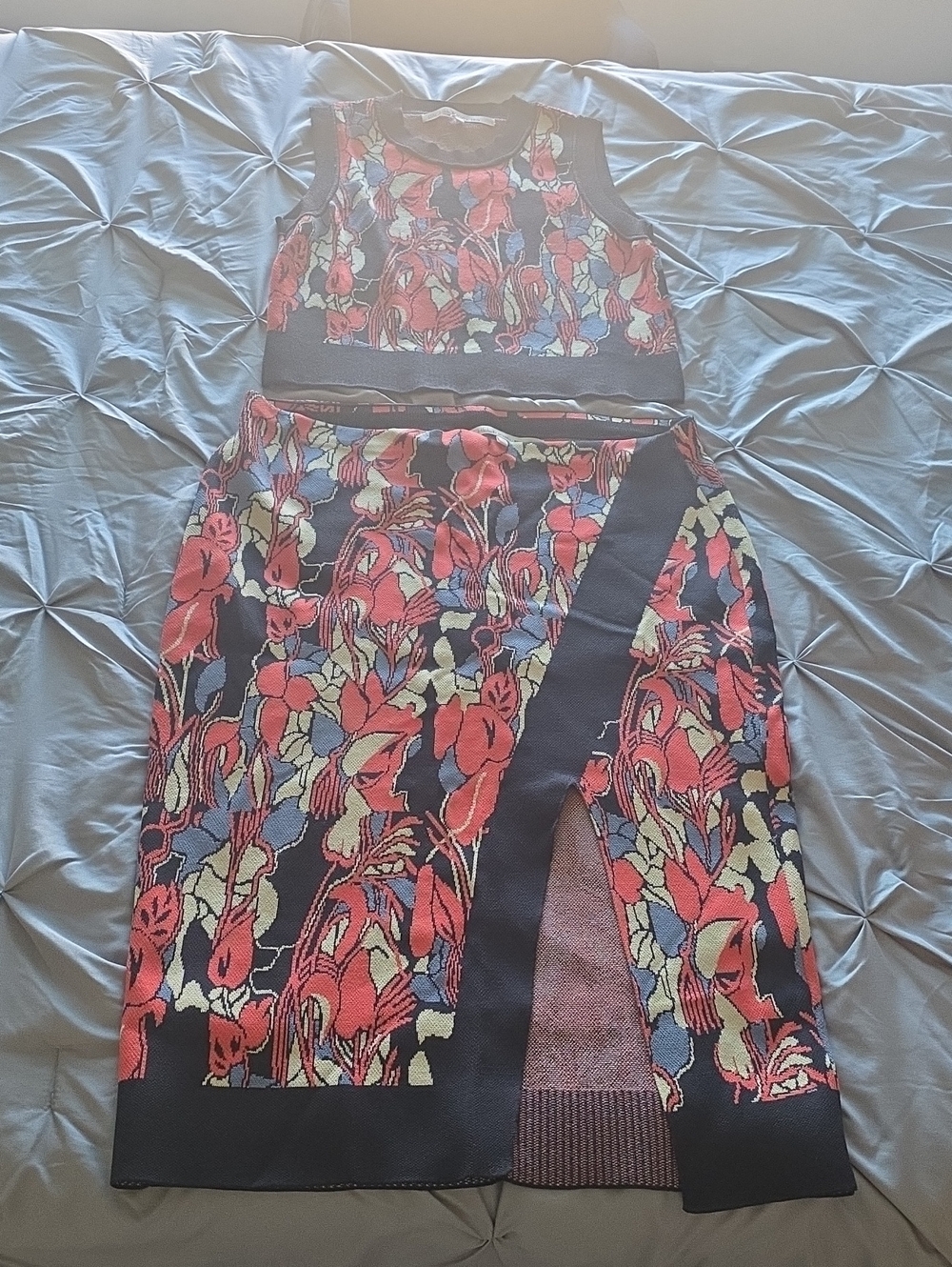 RACHEL Rachel Roy Black Floral Knit Two-Piece Skirt Set with Red and Blue